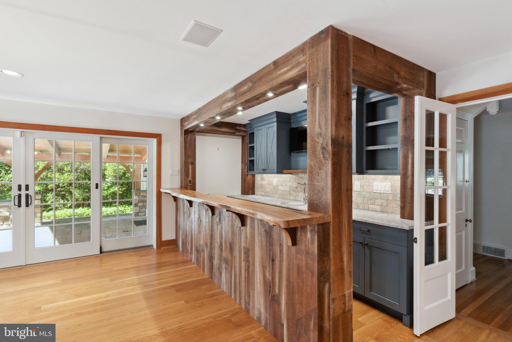 FORT WASHINGTON - Residential