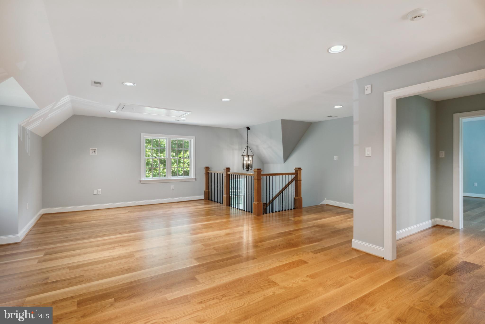 FORT WASHINGTON - Residential