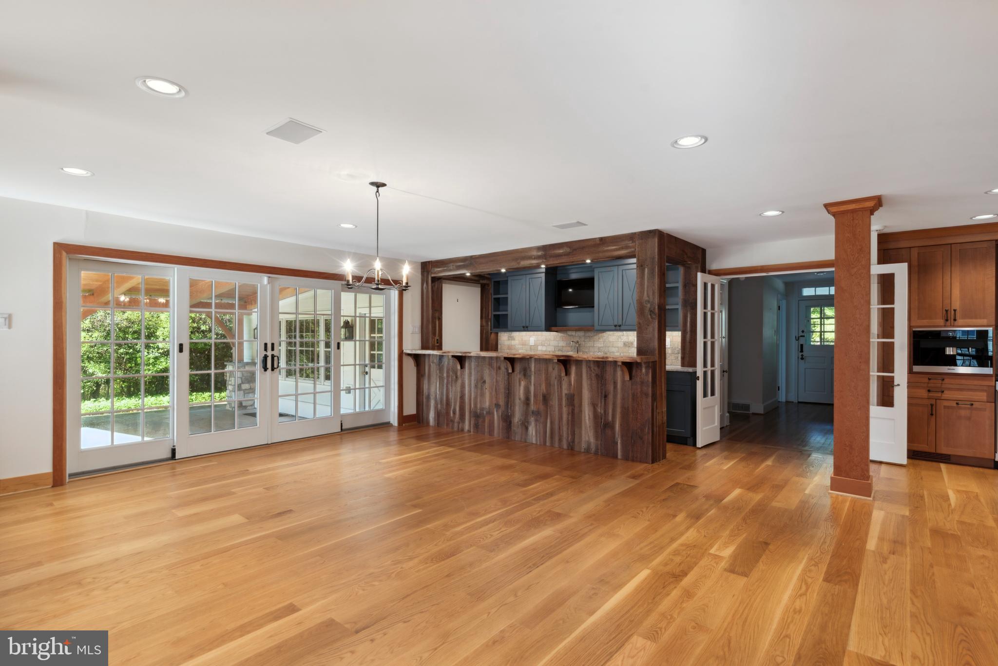 FORT WASHINGTON - Residential