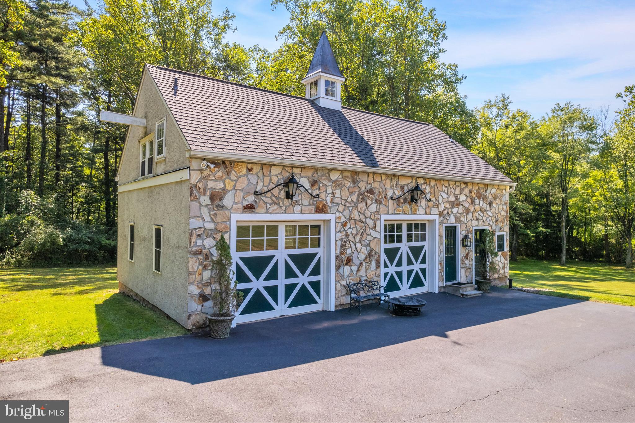 FORT WASHINGTON - Residential