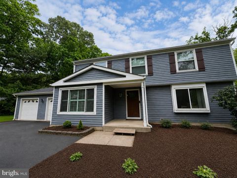 Photo of 8005 Gracie Drive, MANASSAS, VA 20112 (MLS # VAPW2118644)