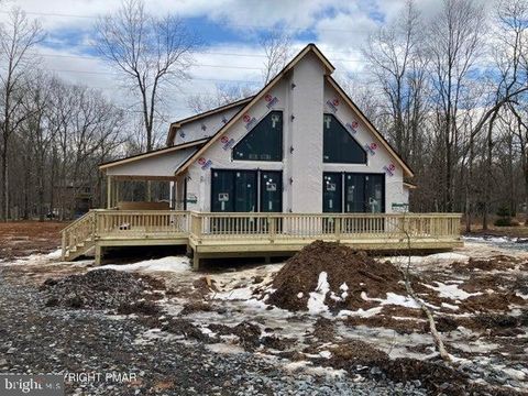 44 KIPLING LANE ALBRIGHTSVILLE PA 18210