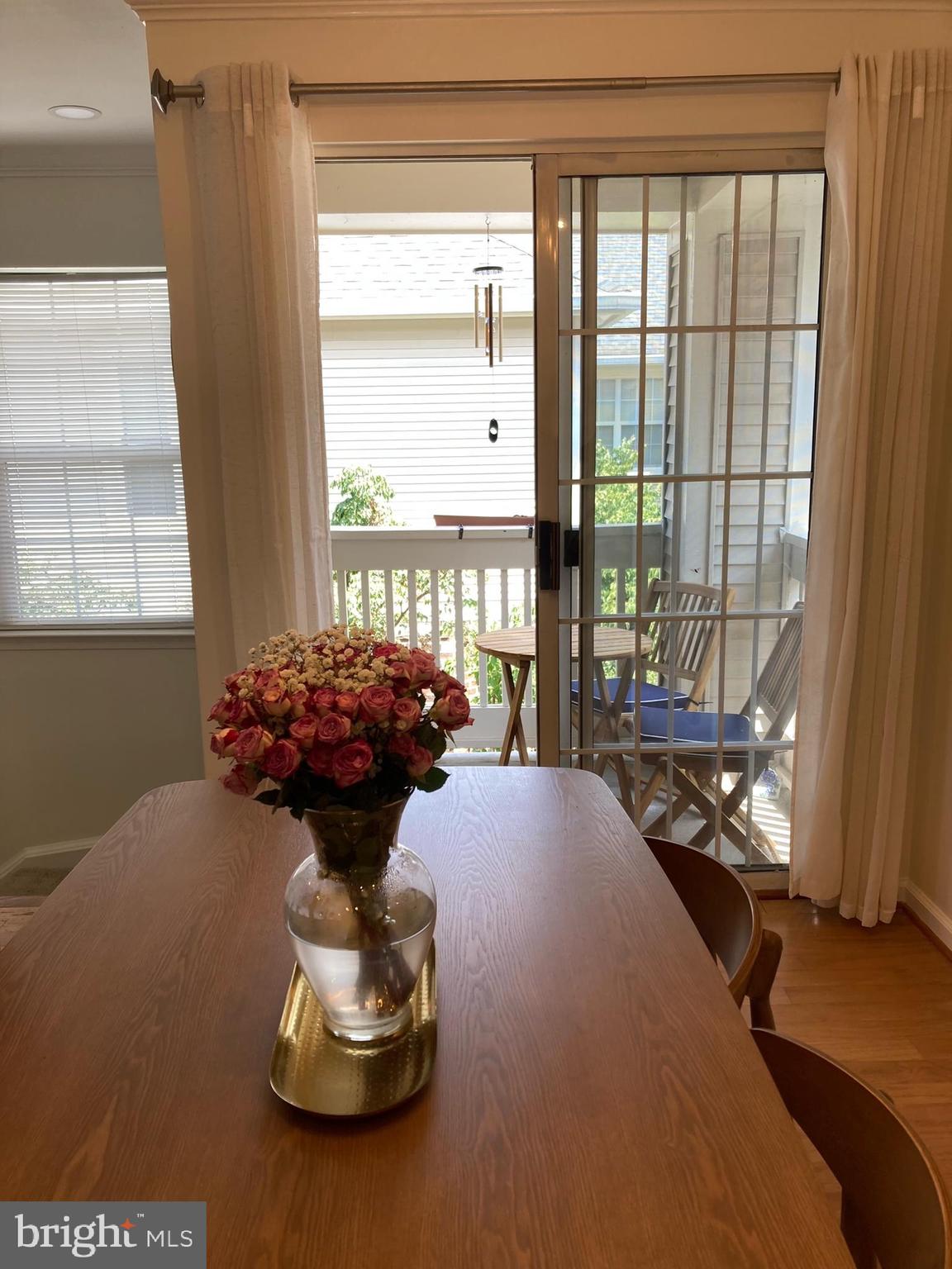 CHELSEA COURTS - Residential Lease