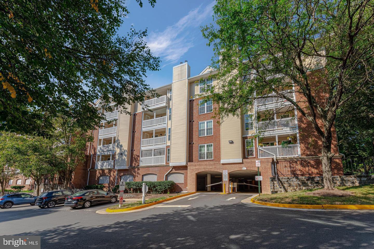 1504 LINCOLN WAY 323
