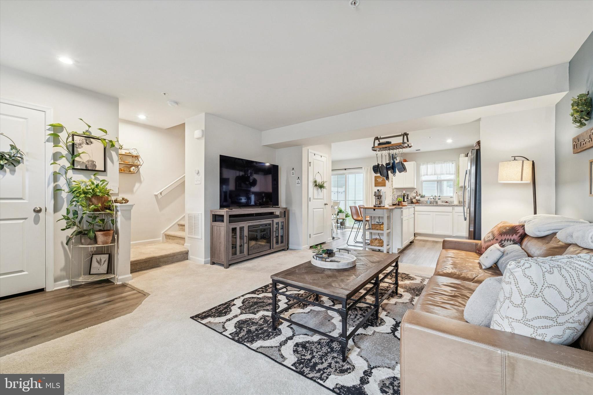 SANATOGA CROSSING - Residential