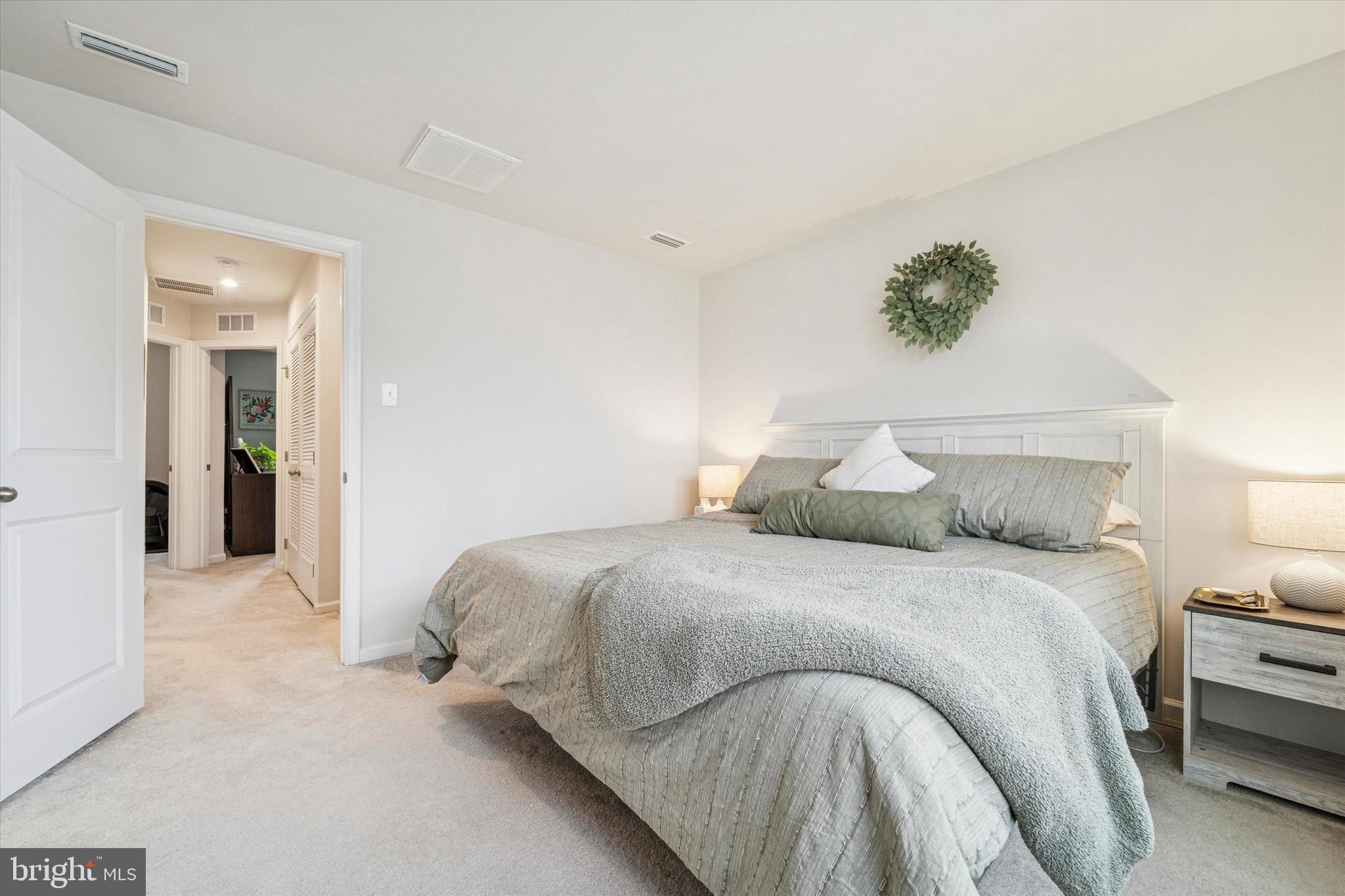 SANATOGA CROSSING - Residential