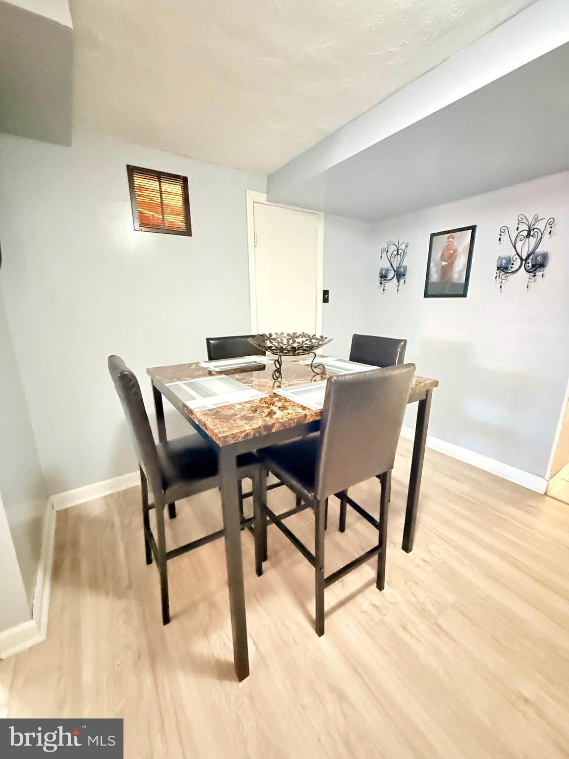 FOX CHASE - Residential