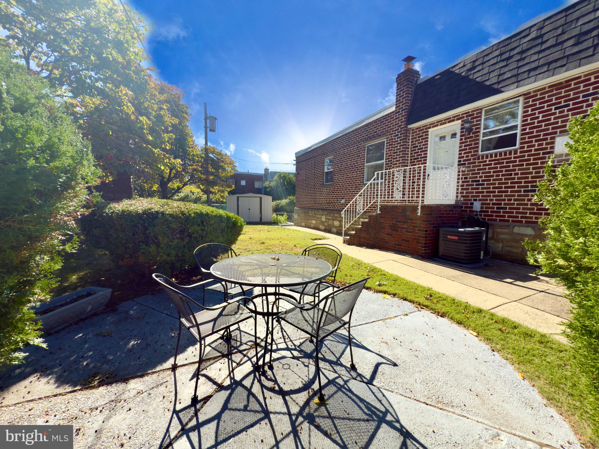 FOX CHASE - Residential