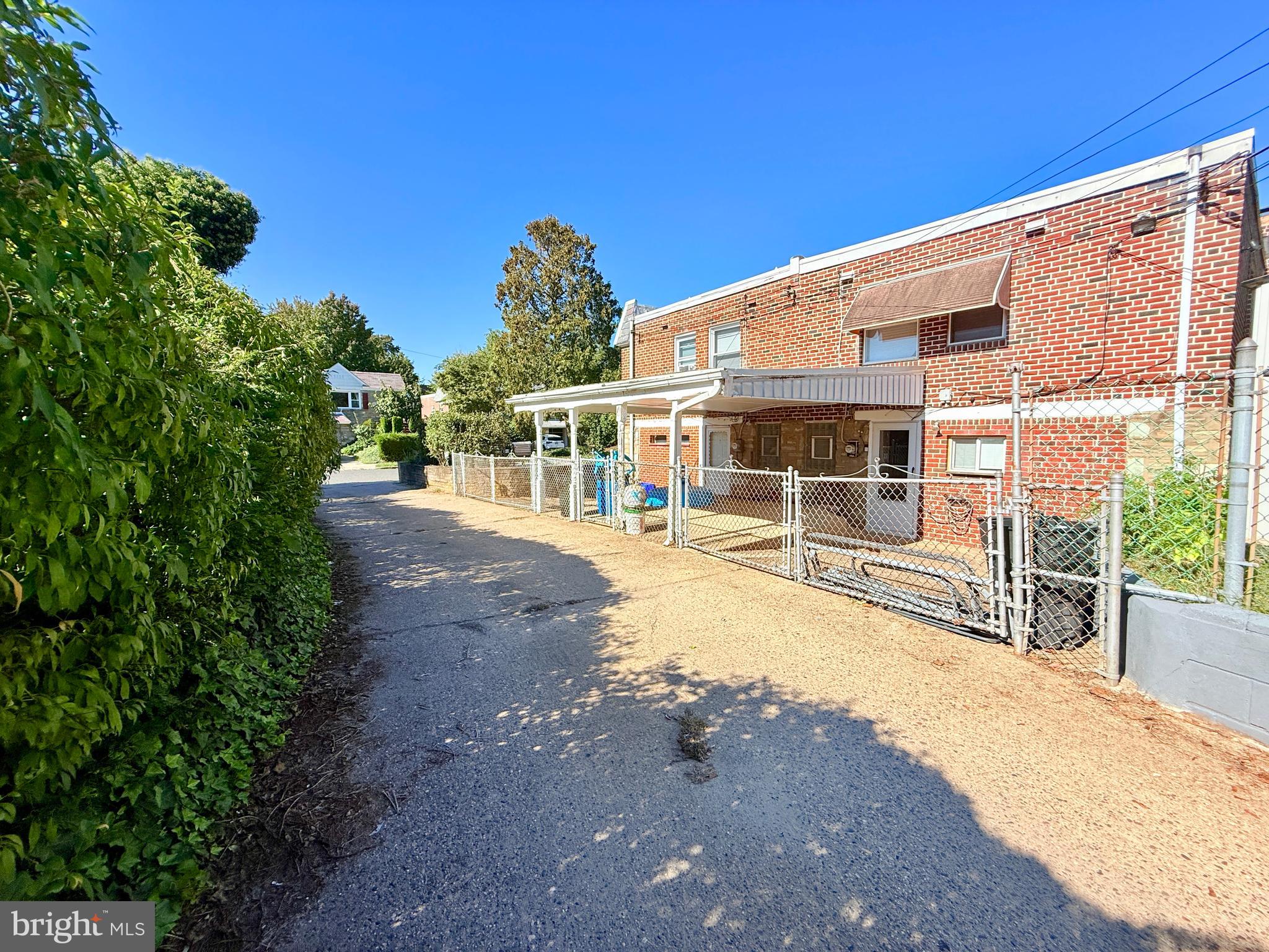 FOX CHASE - Residential