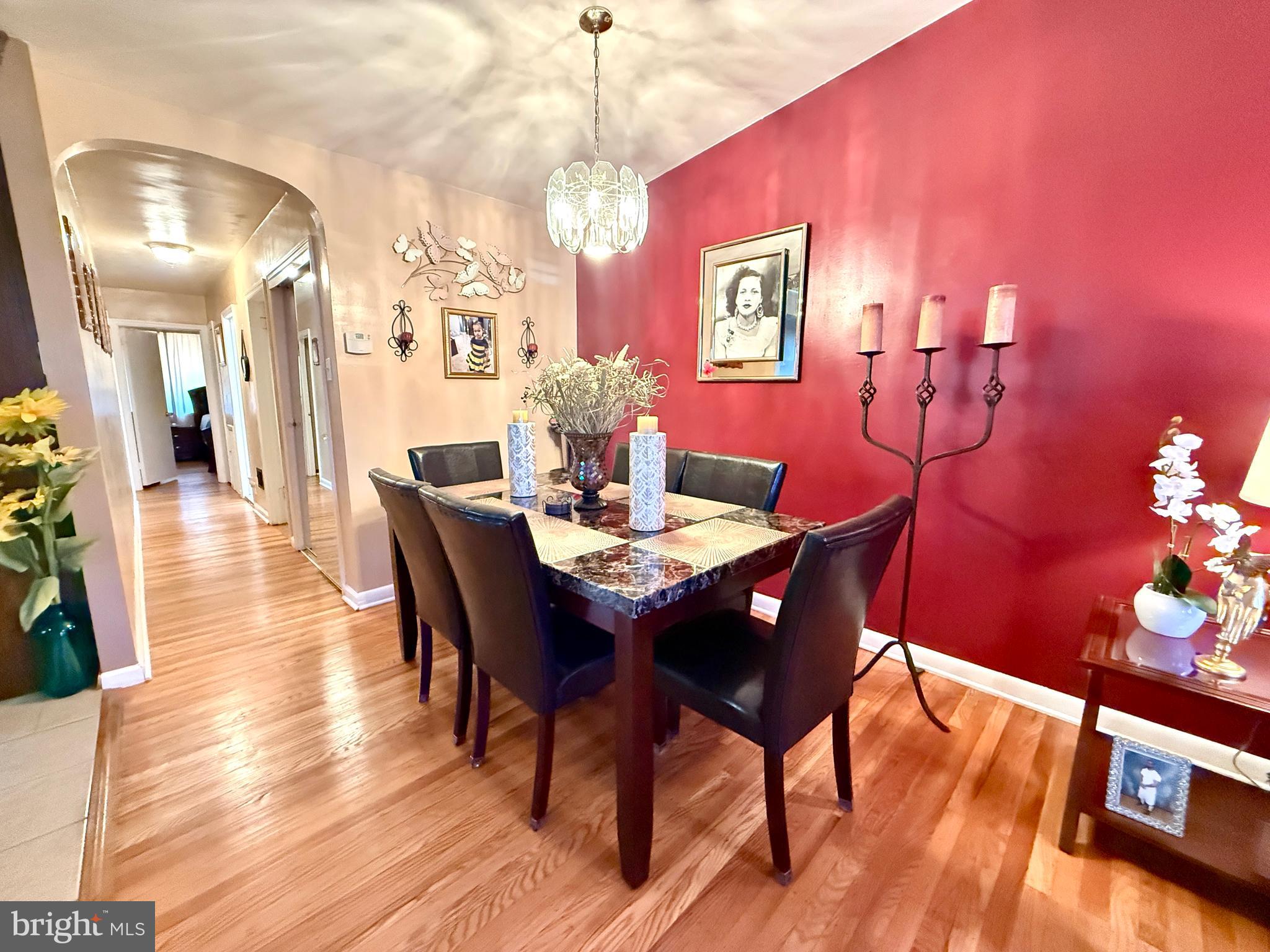 FOX CHASE - Residential