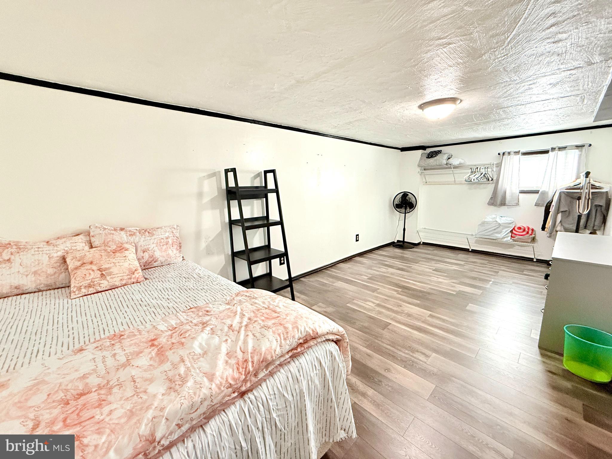 FOX CHASE - Residential