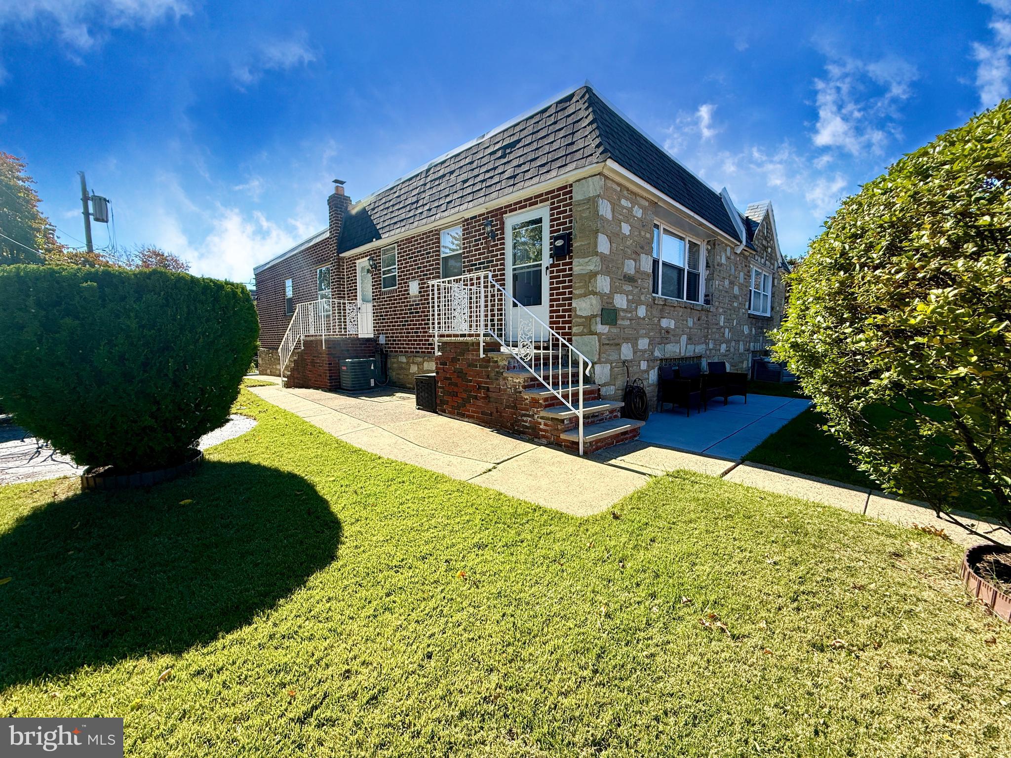 FOX CHASE - Residential