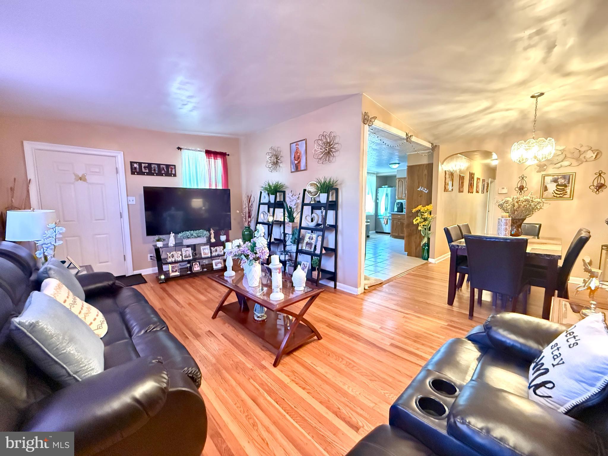 FOX CHASE - Residential