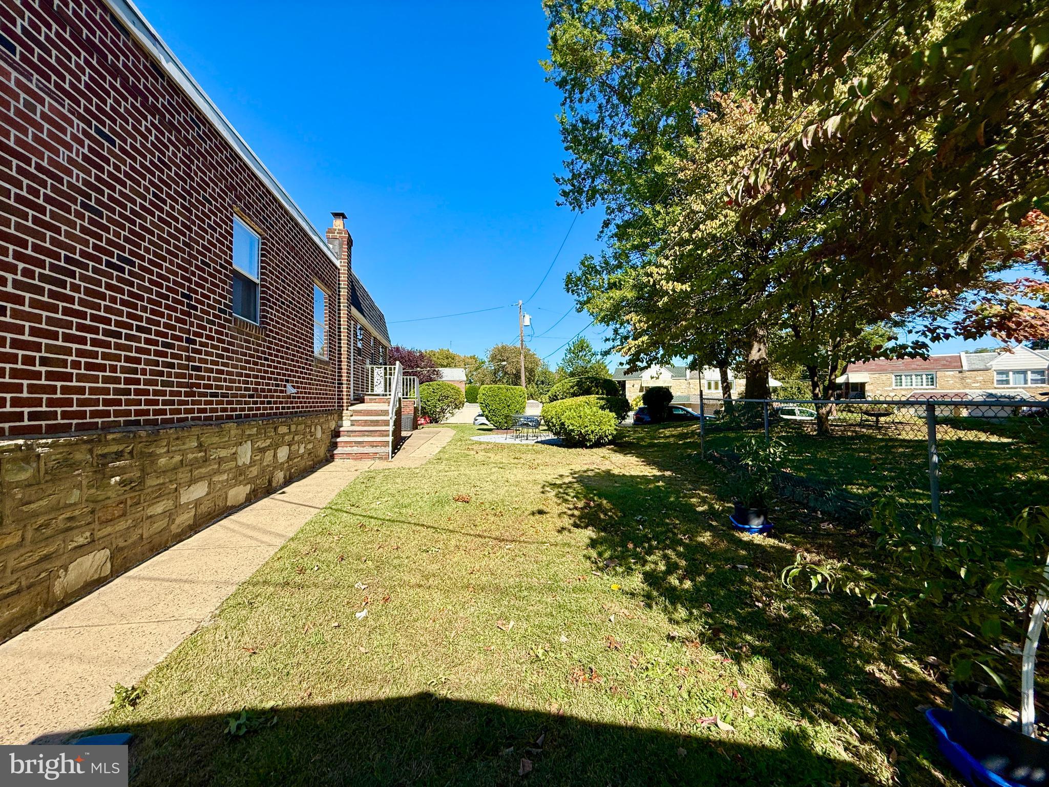 FOX CHASE - Residential