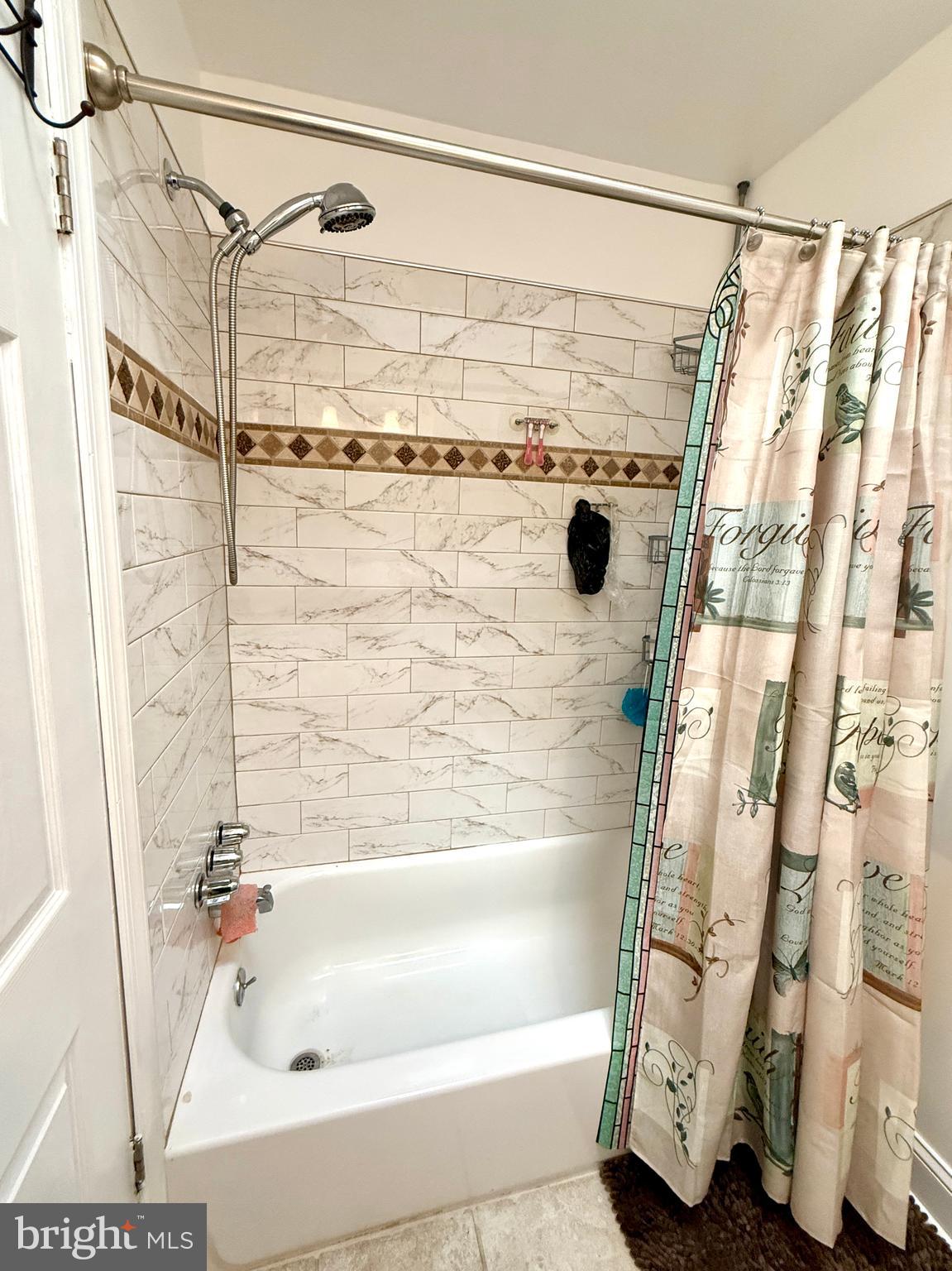 FOX CHASE - Residential