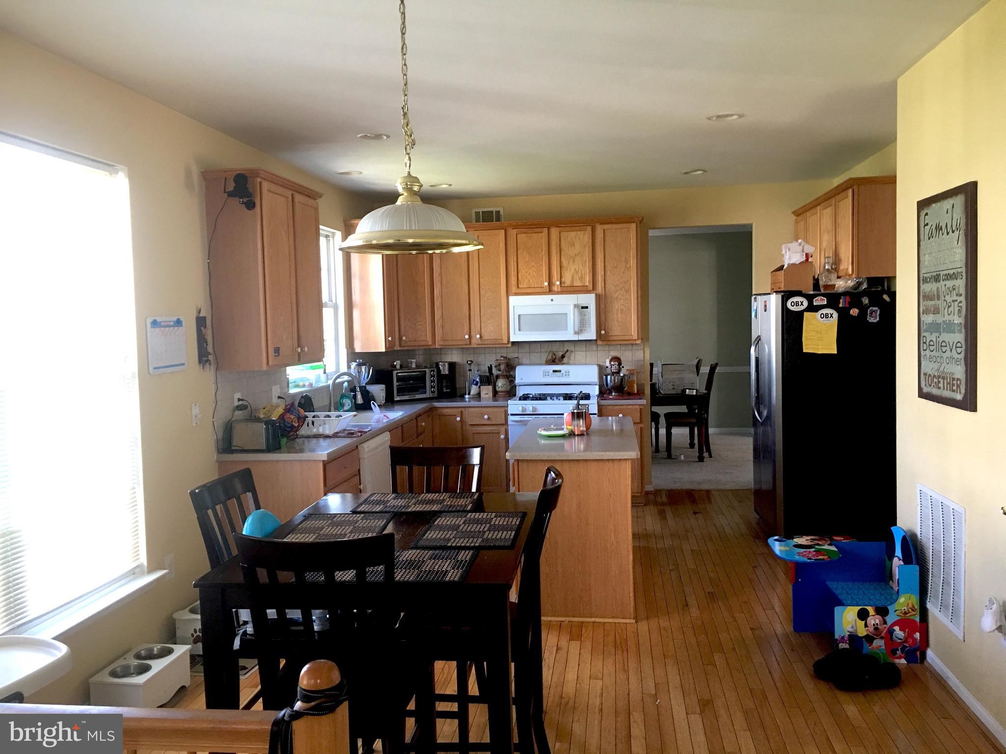 GLENKIRK ESTATES - Residential Lease