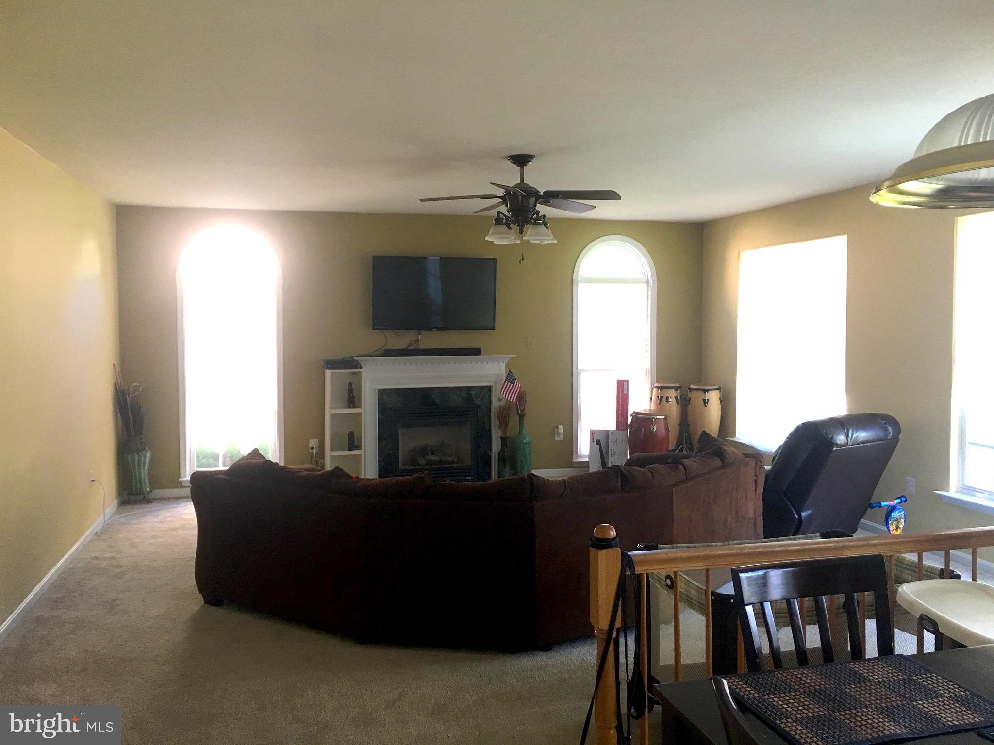 GLENKIRK ESTATES - Residential Lease