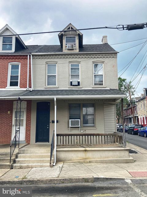 Photo of 525 S CHRISTIAN ST, LANCASTER, PA 17602 (MLS # PALA2038094)