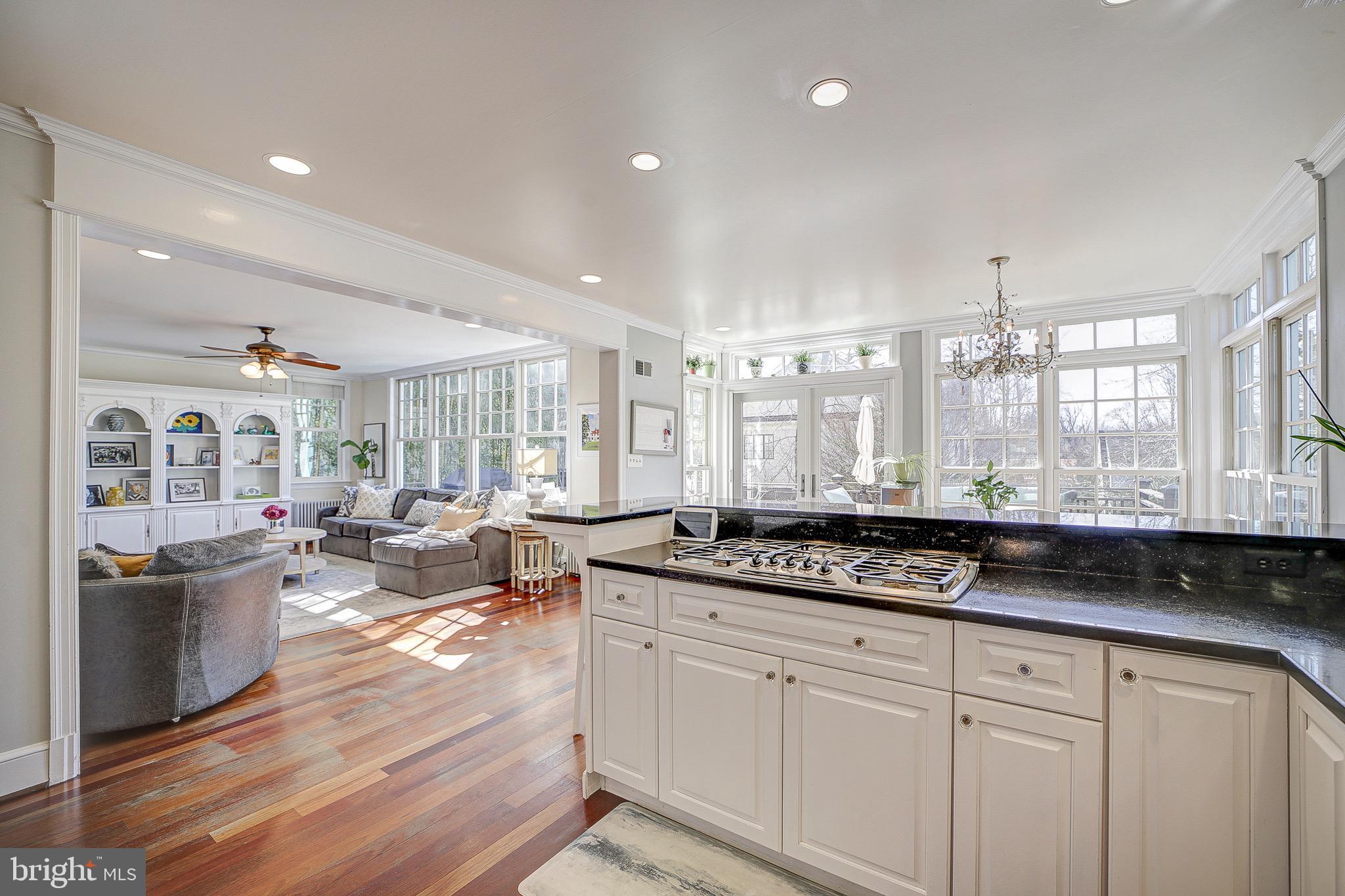 HUNTINGTON TERRACE - Residential