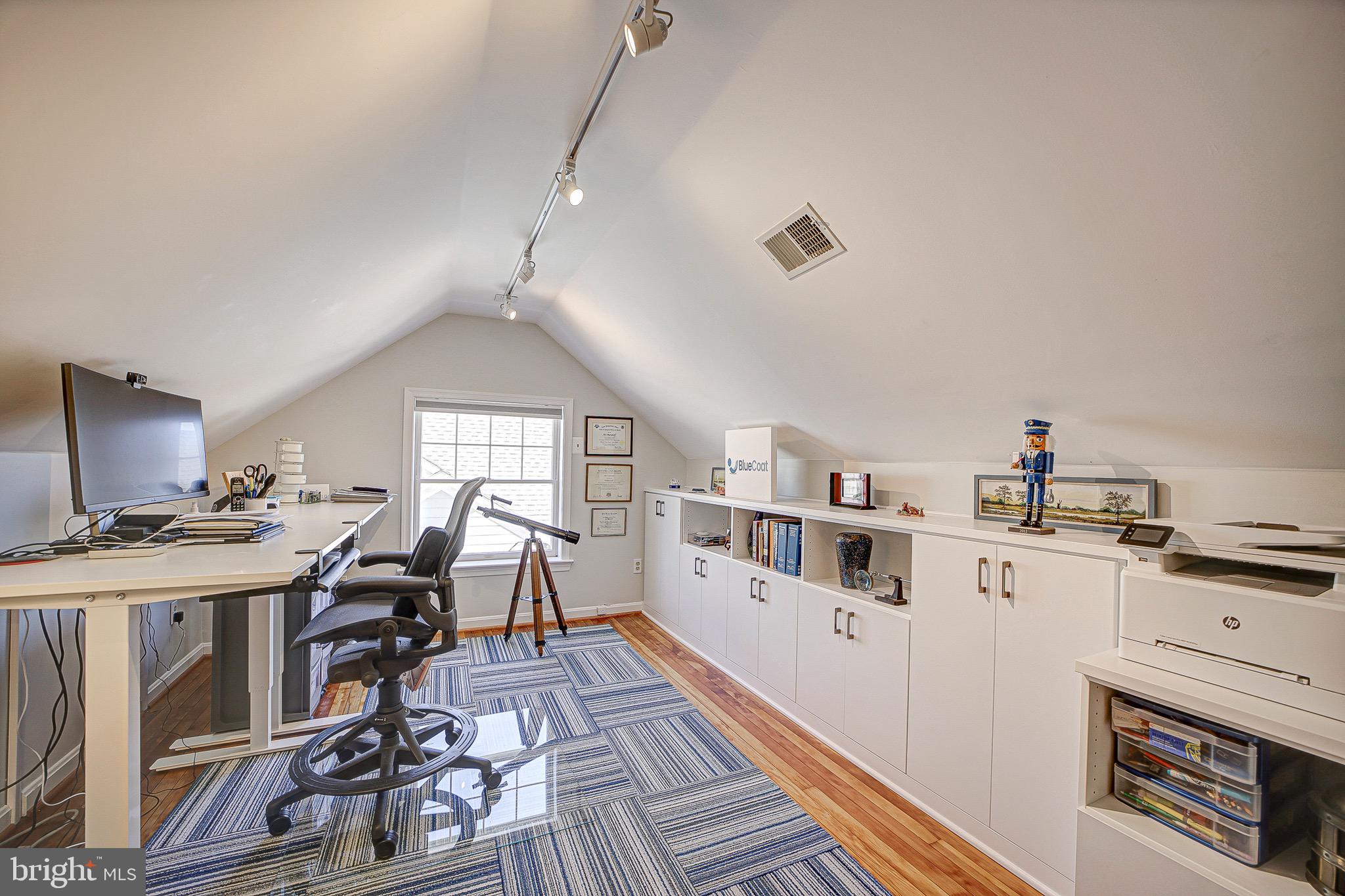 HUNTINGTON TERRACE - Residential