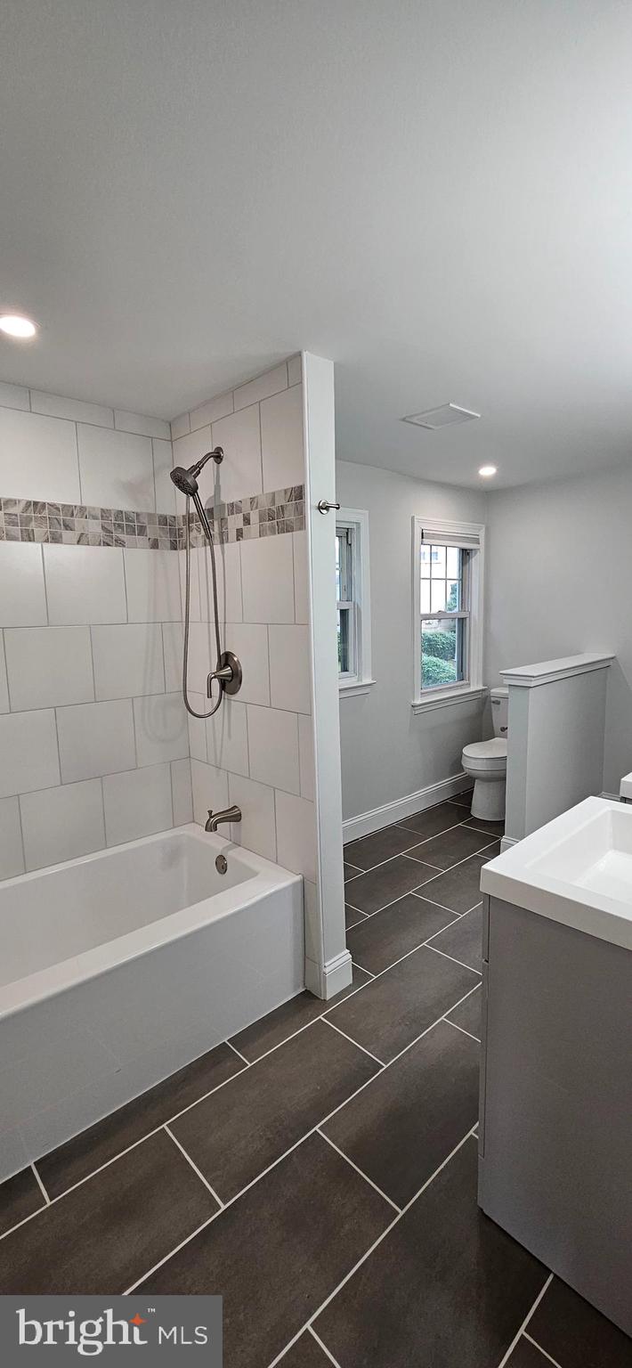 HAVERFORD HILL - Residential