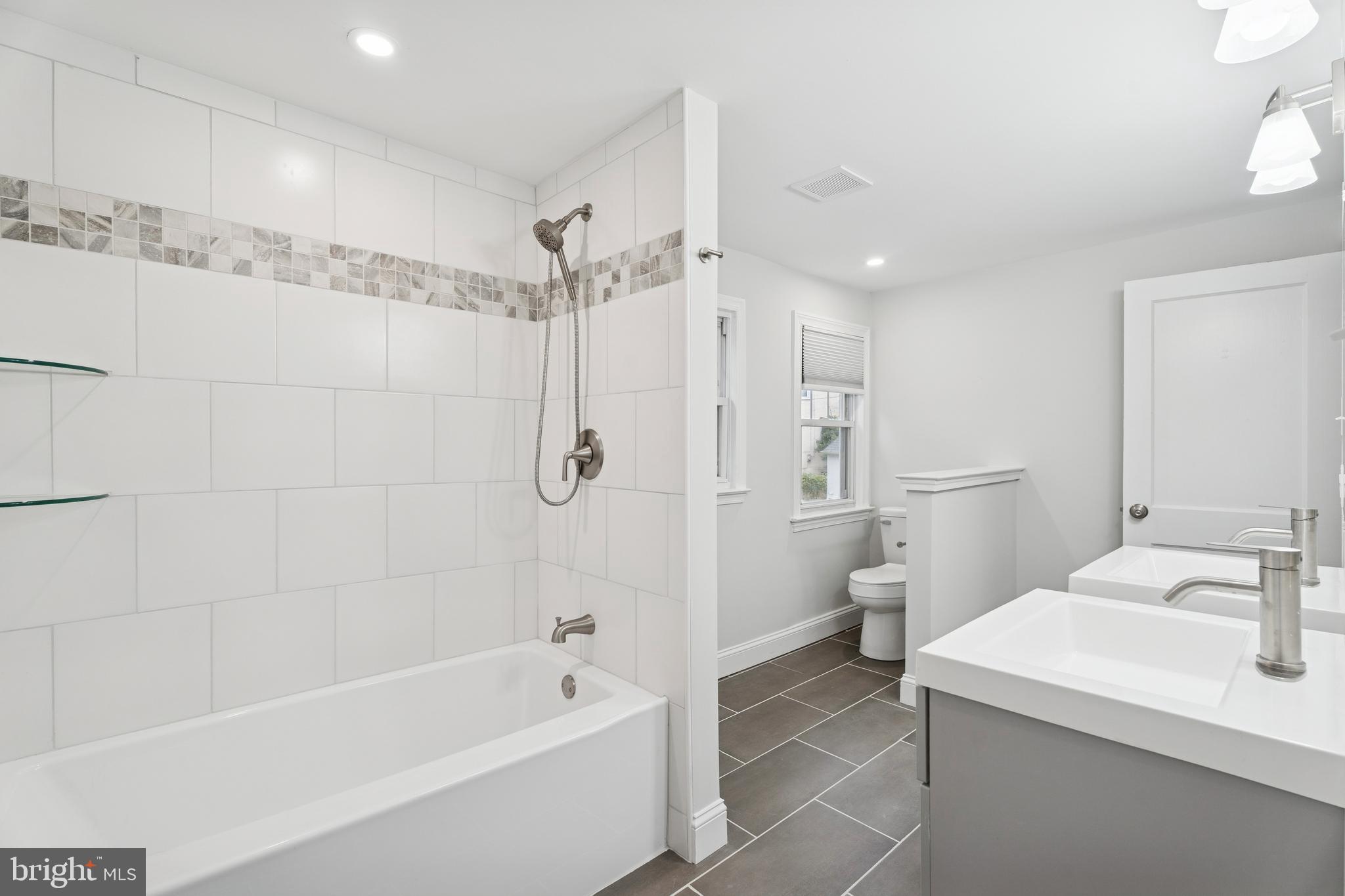 HAVERFORD HILL - Residential