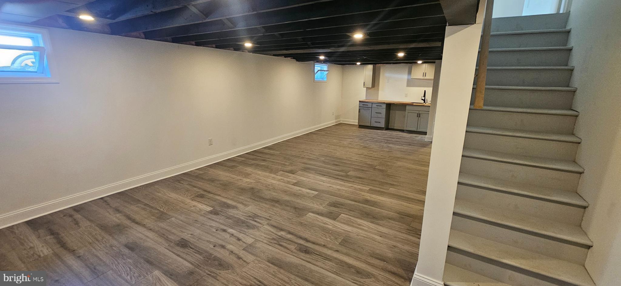 HAVERFORD HILL - Residential