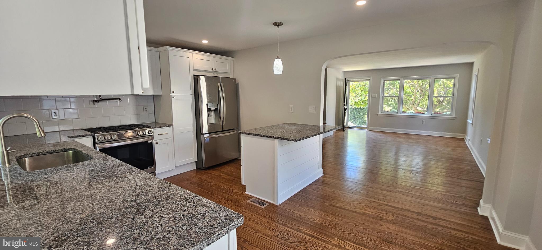 HAVERFORD HILL - Residential