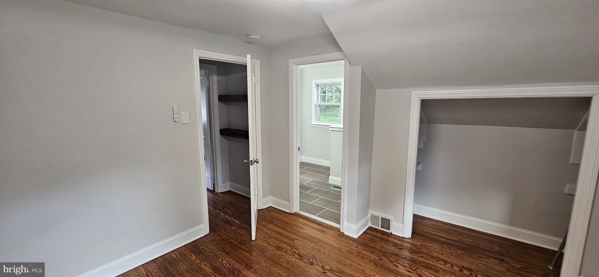 HAVERFORD HILL - Residential