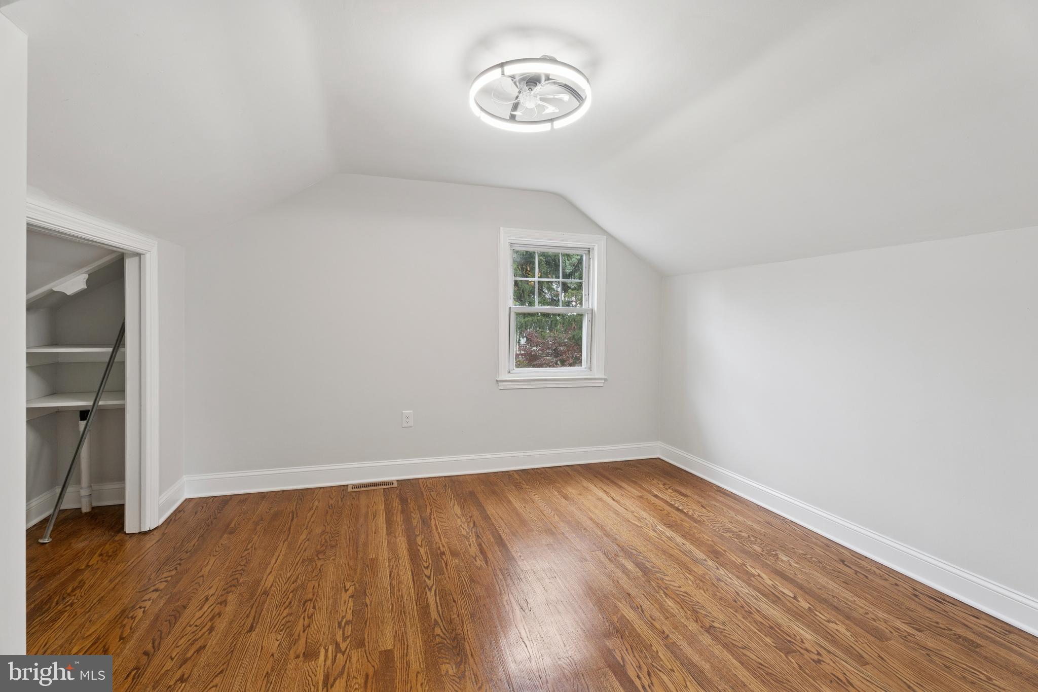 HAVERFORD HILL - Residential