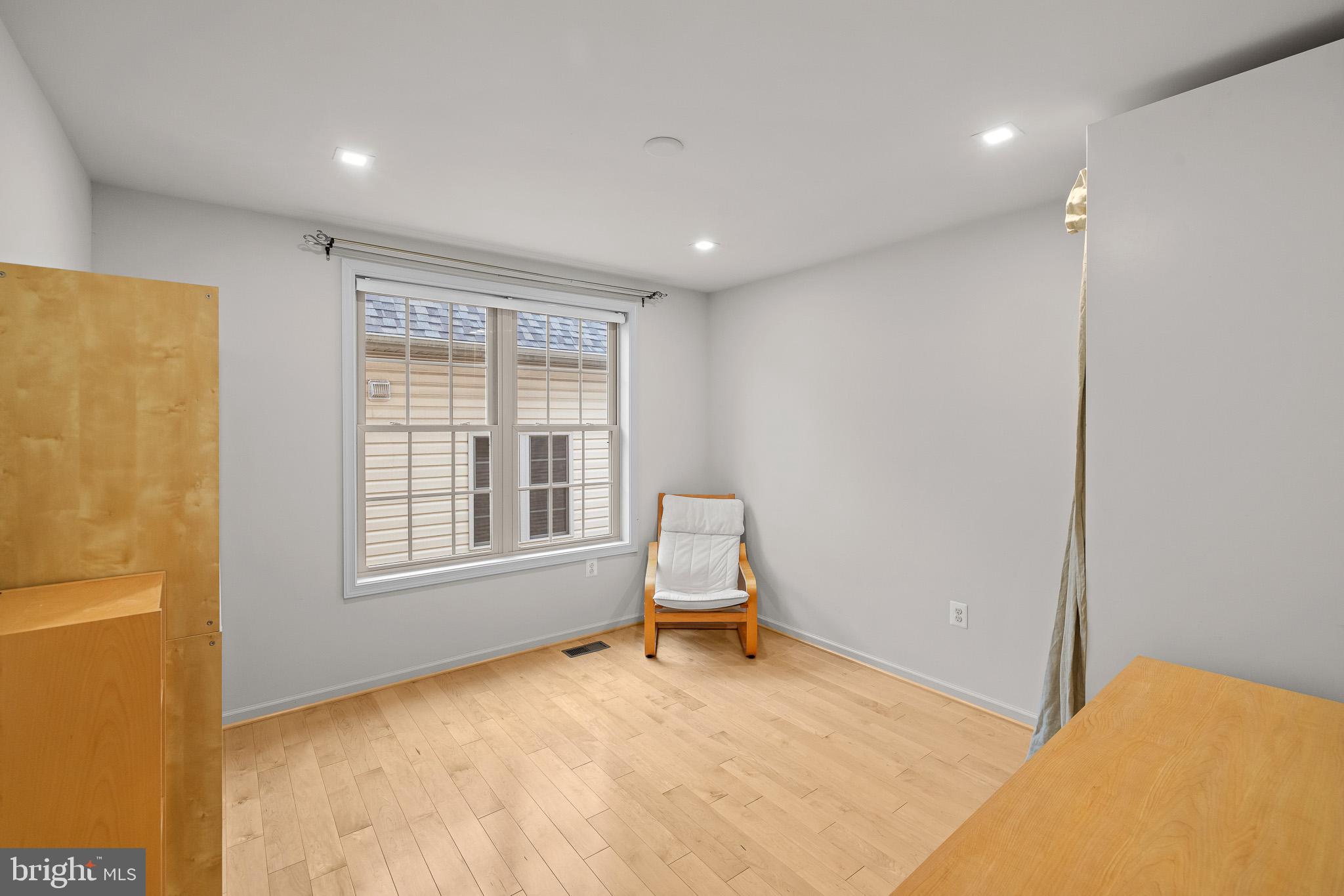 POPLAR RUN - Residential Lease