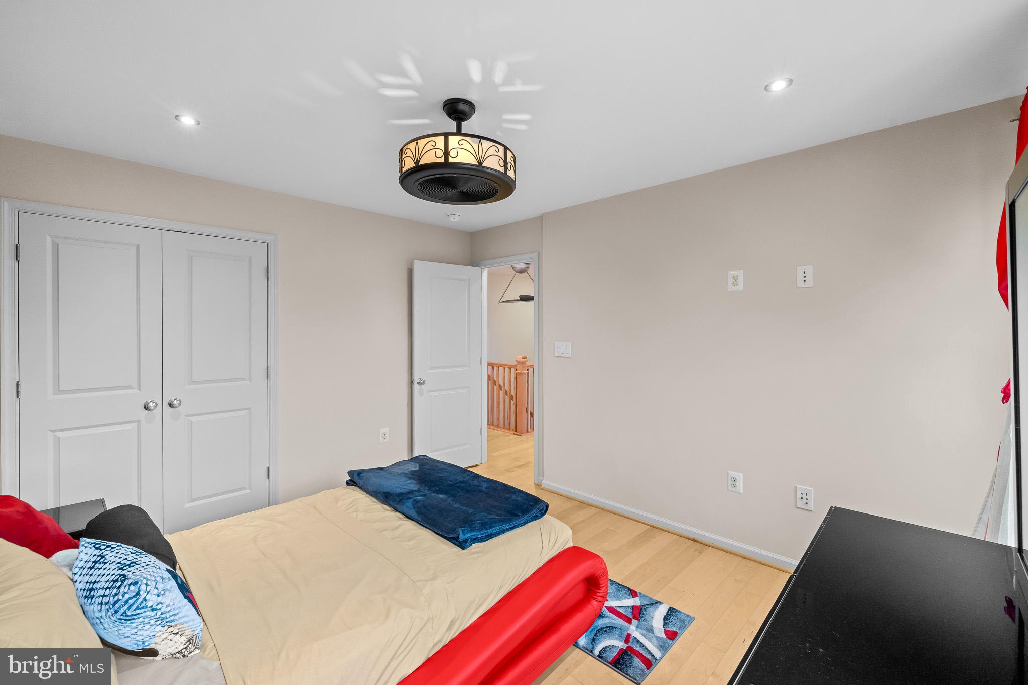 POPLAR RUN - Residential Lease