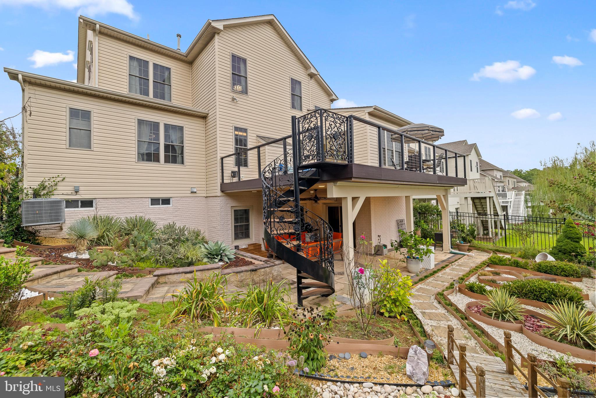 POPLAR RUN - Residential Lease