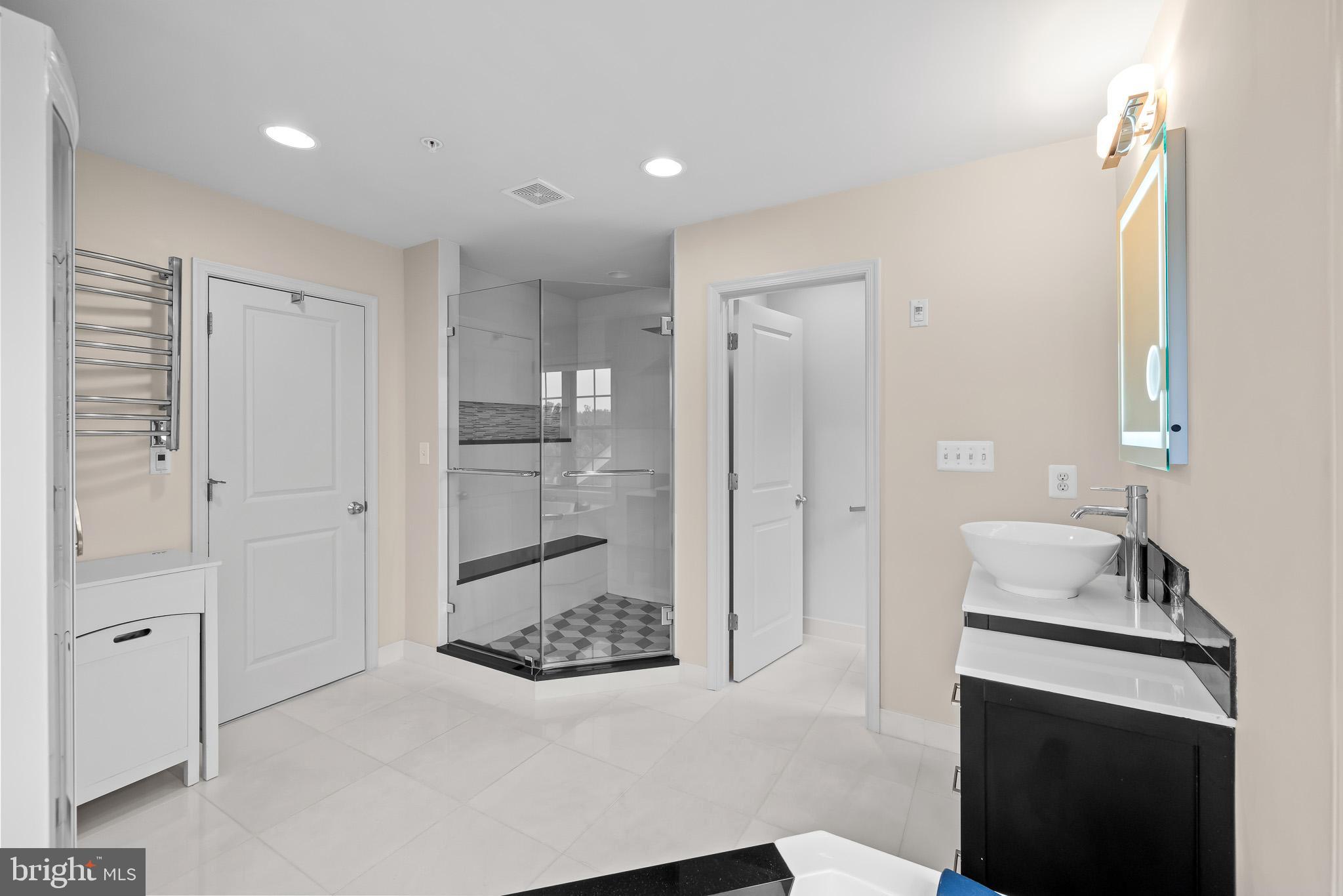 POPLAR RUN - Residential Lease