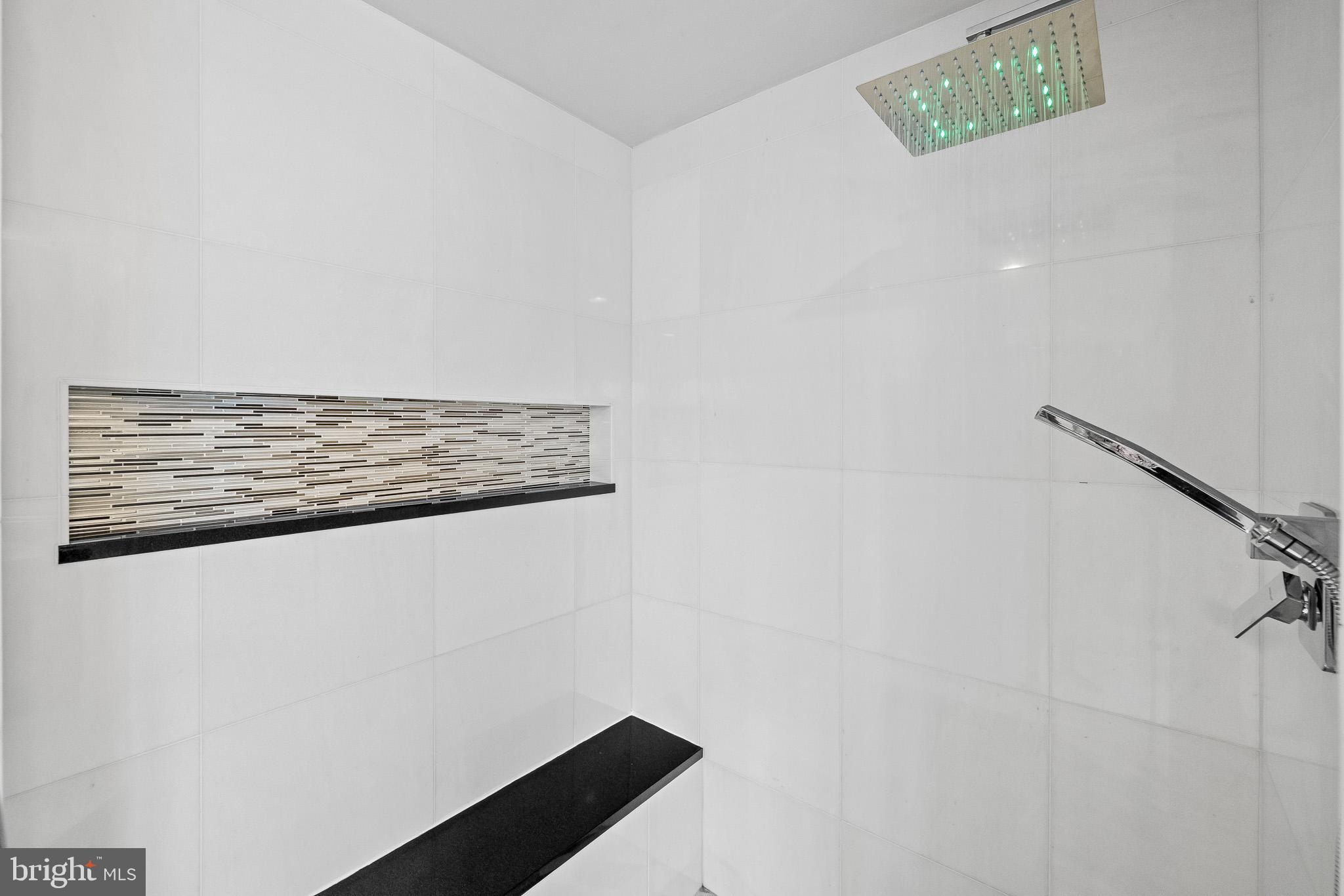 POPLAR RUN - Residential Lease