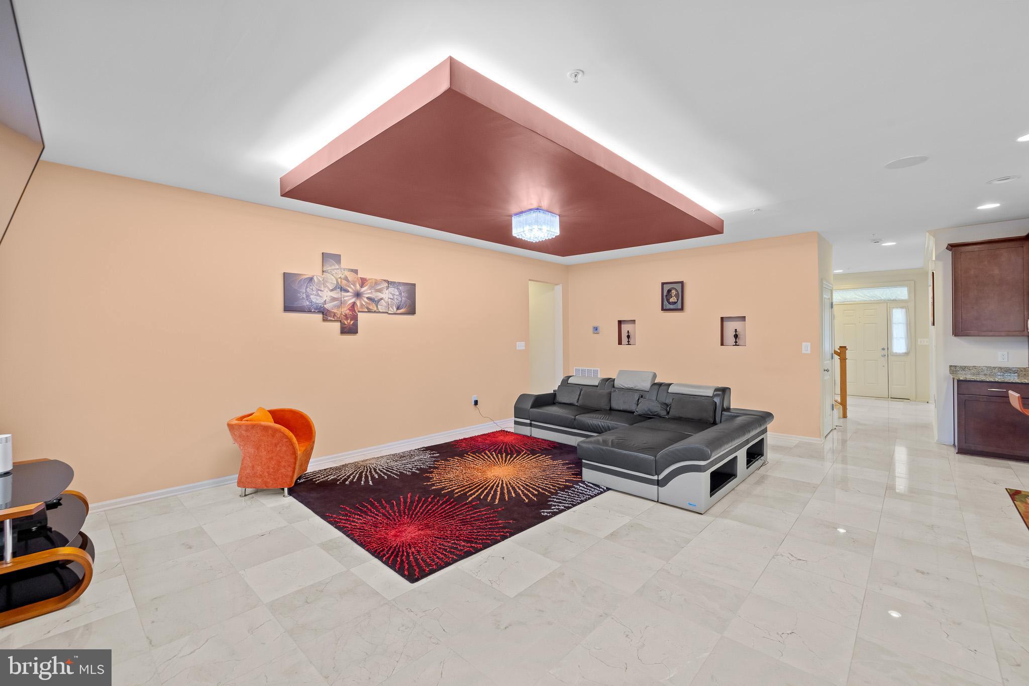 POPLAR RUN - Residential Lease