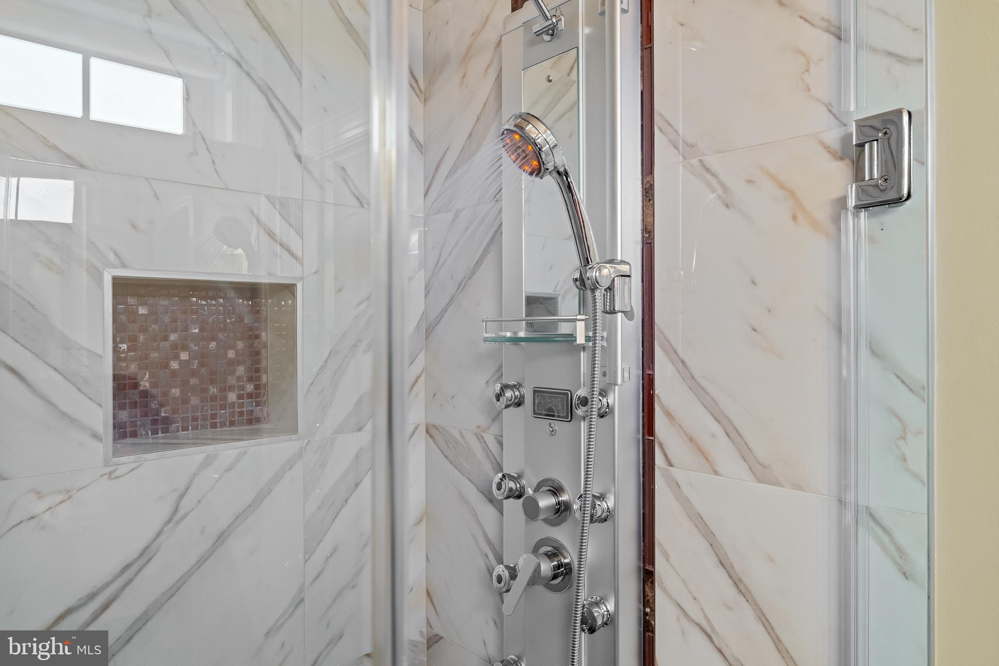 POPLAR RUN - Residential Lease