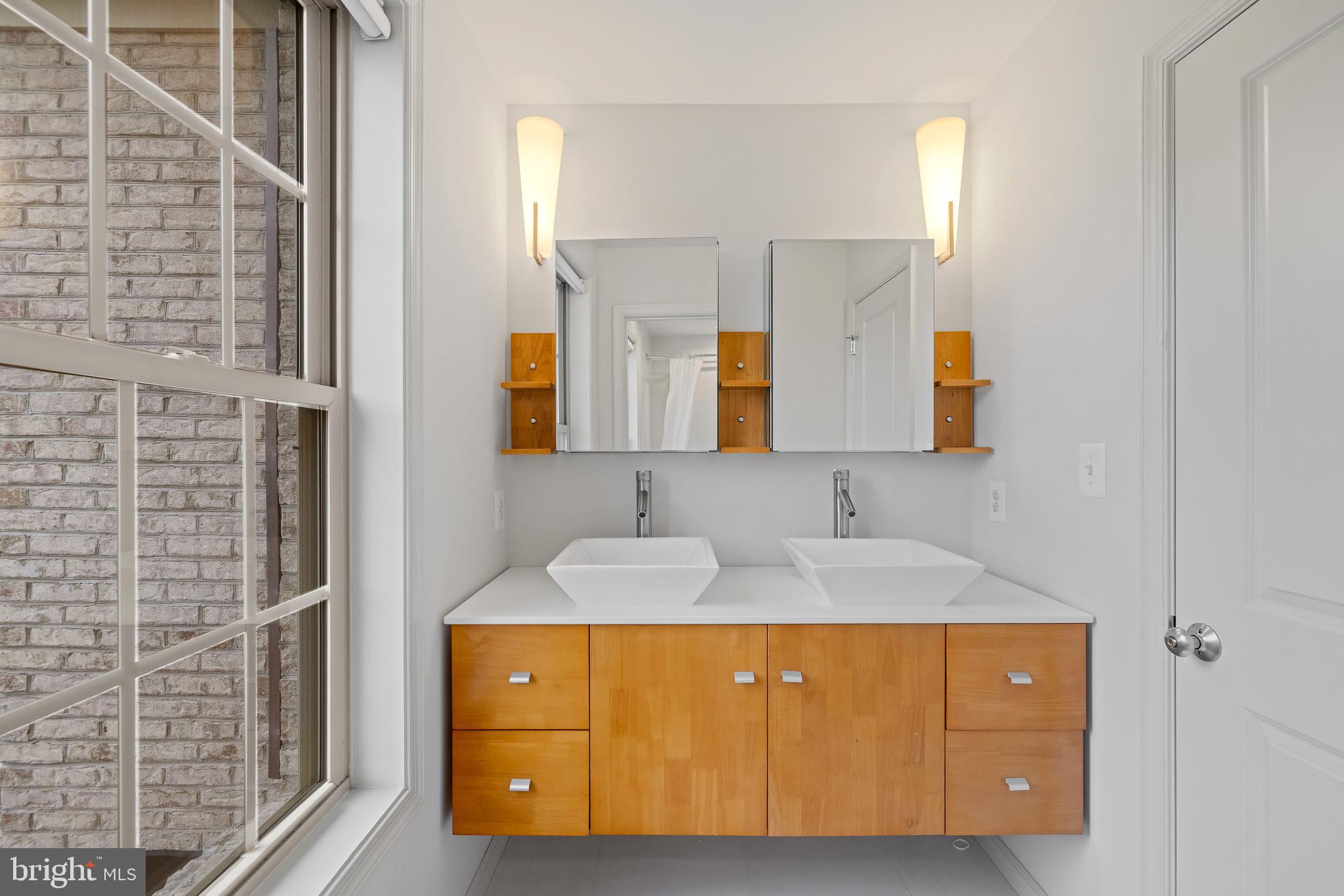 POPLAR RUN - Residential Lease