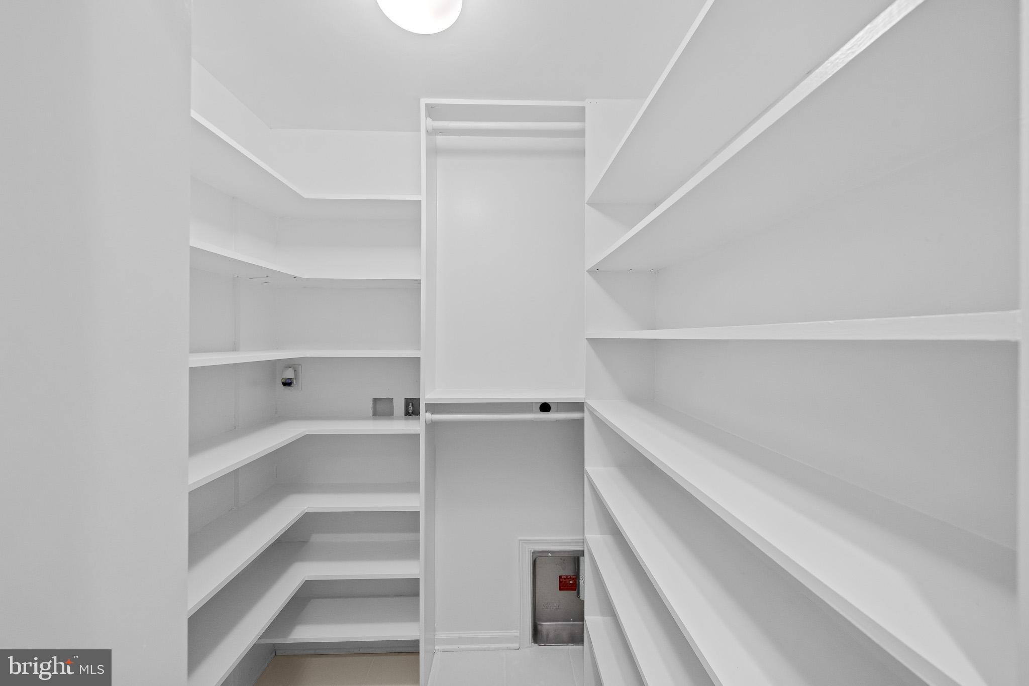 POPLAR RUN - Residential Lease