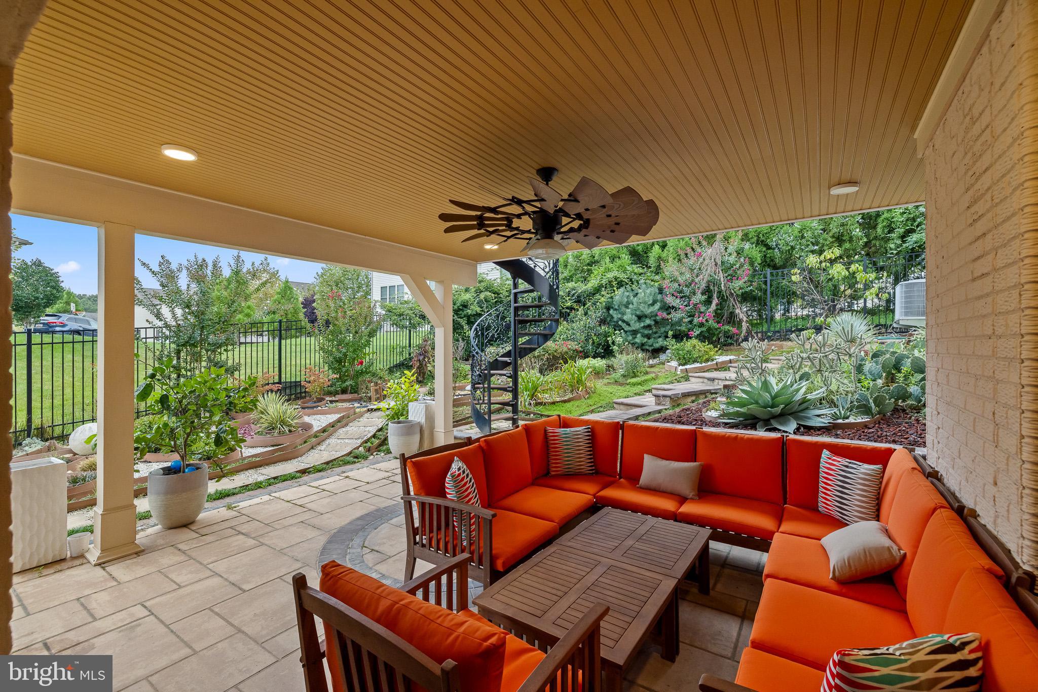 POPLAR RUN - Residential Lease