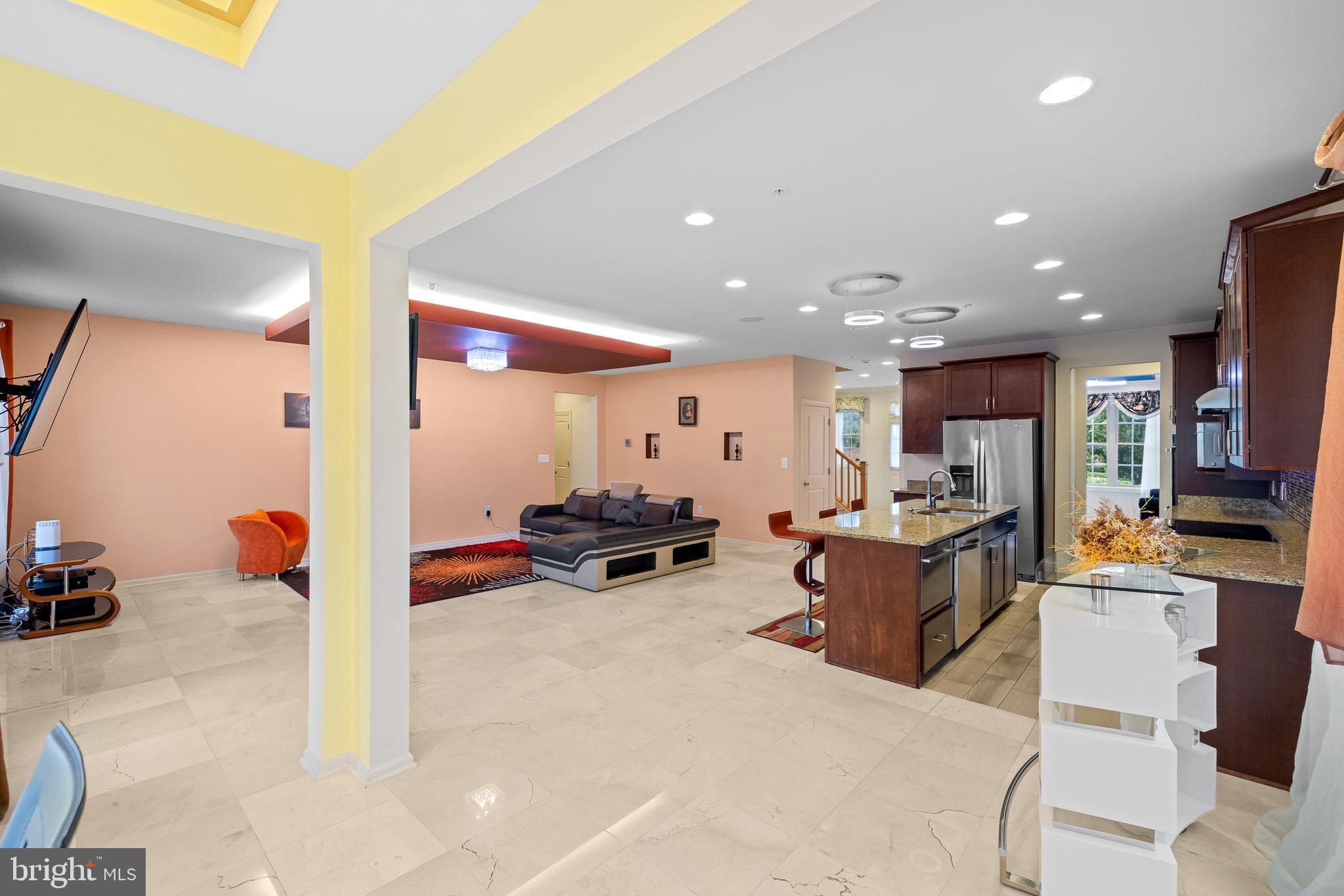 POPLAR RUN - Residential Lease