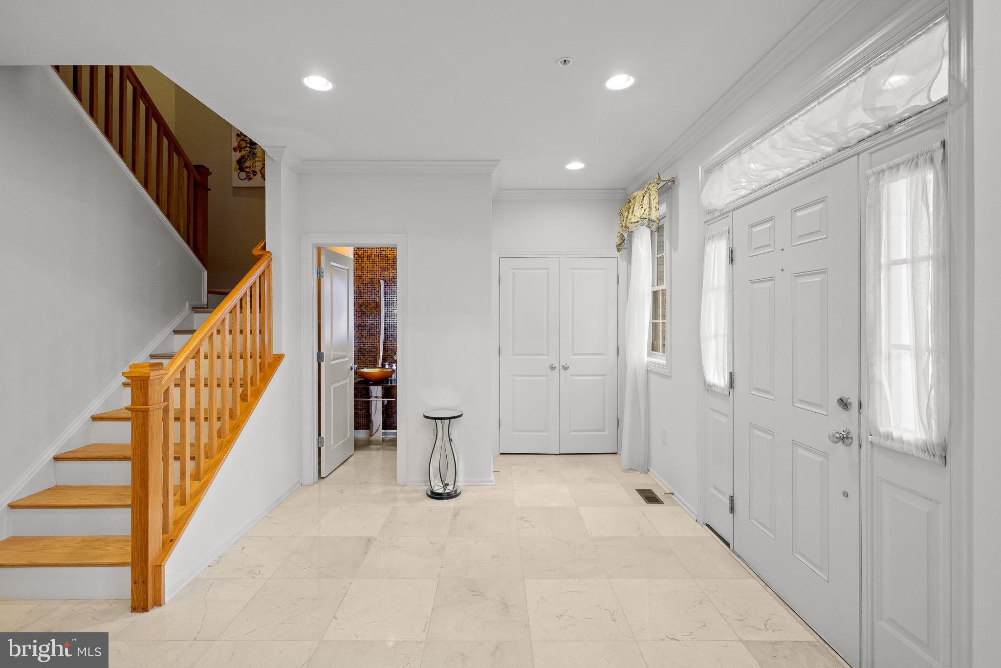 POPLAR RUN - Residential Lease