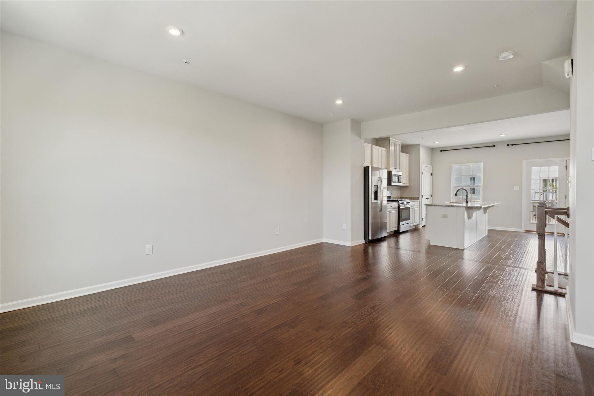 ANDALE GREEN - Residential Lease