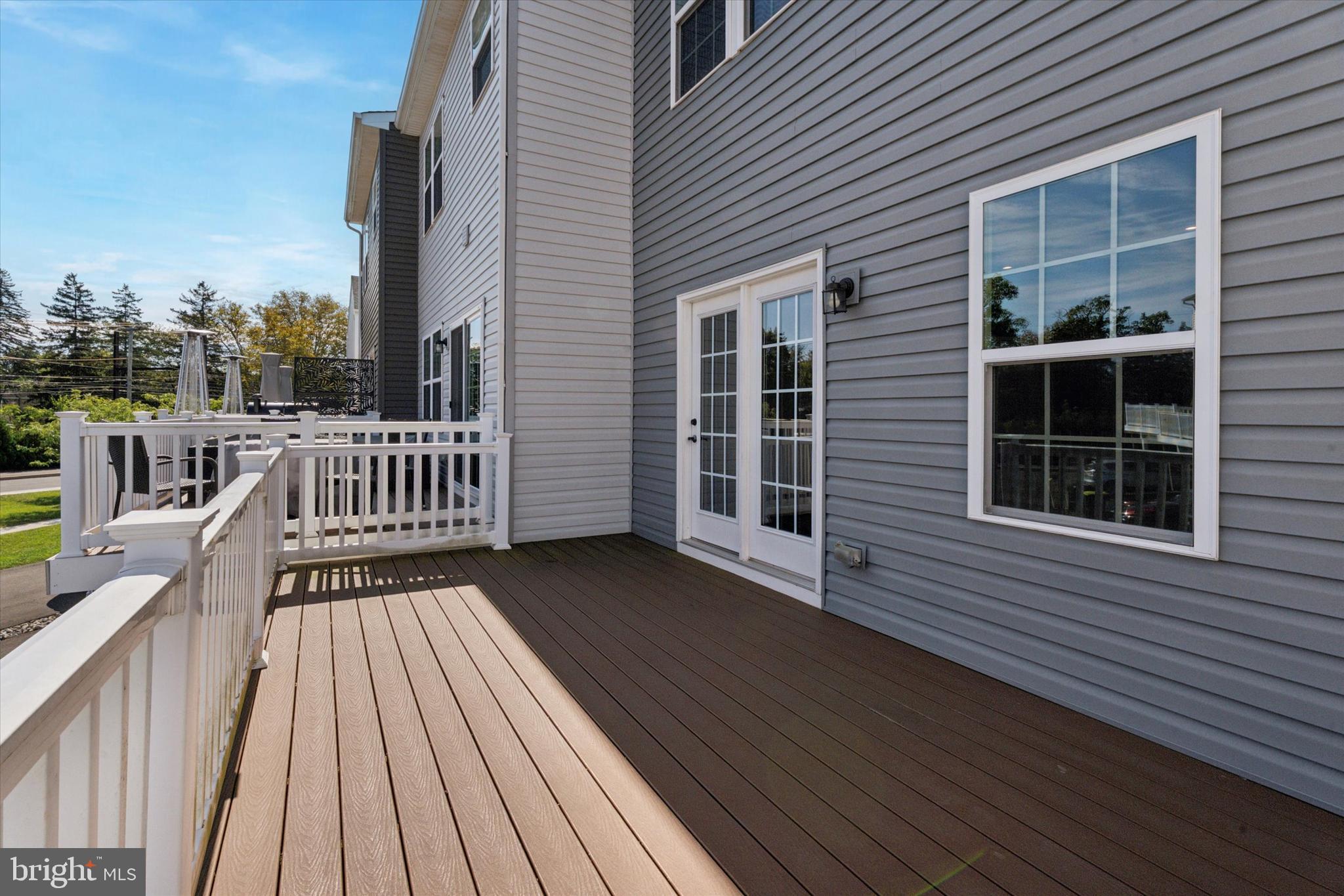 ANDALE GREEN - Residential Lease