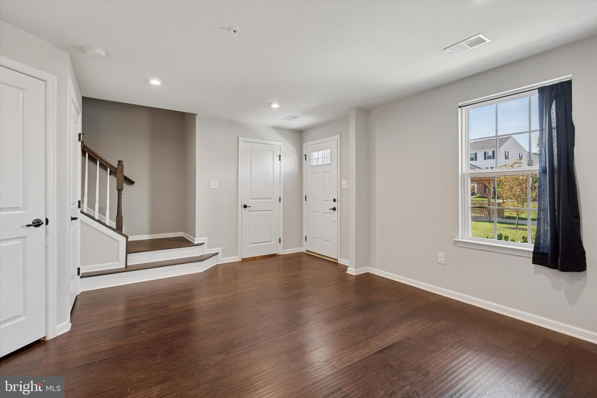 ANDALE GREEN - Residential Lease