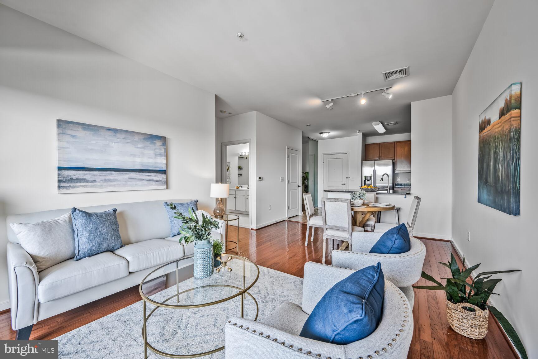 8045 AT SILVER SPRING METRO - Residential