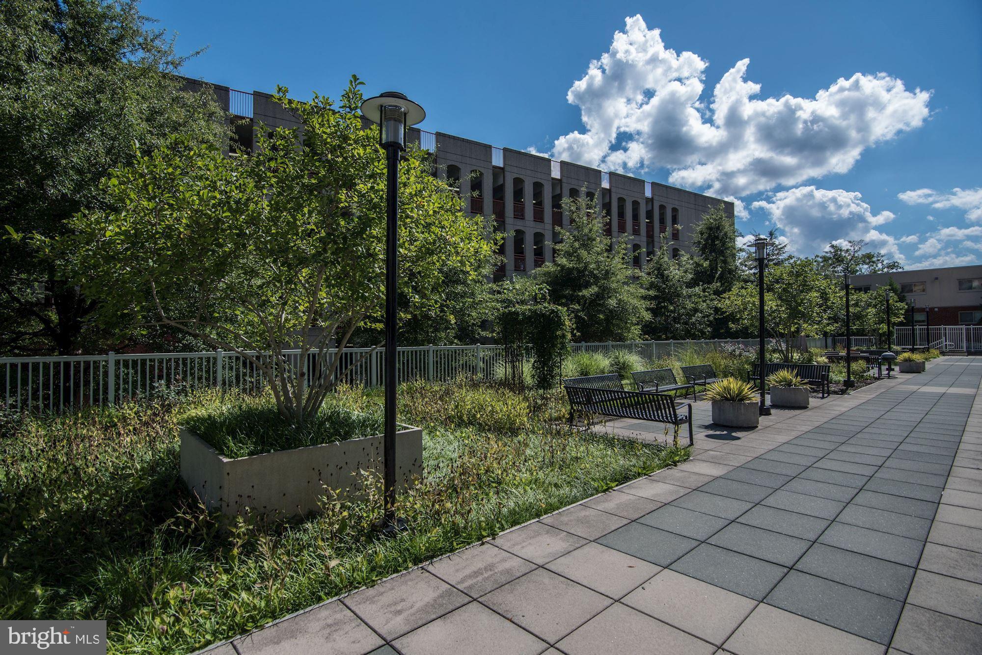 8045 AT SILVER SPRING METRO - Residential