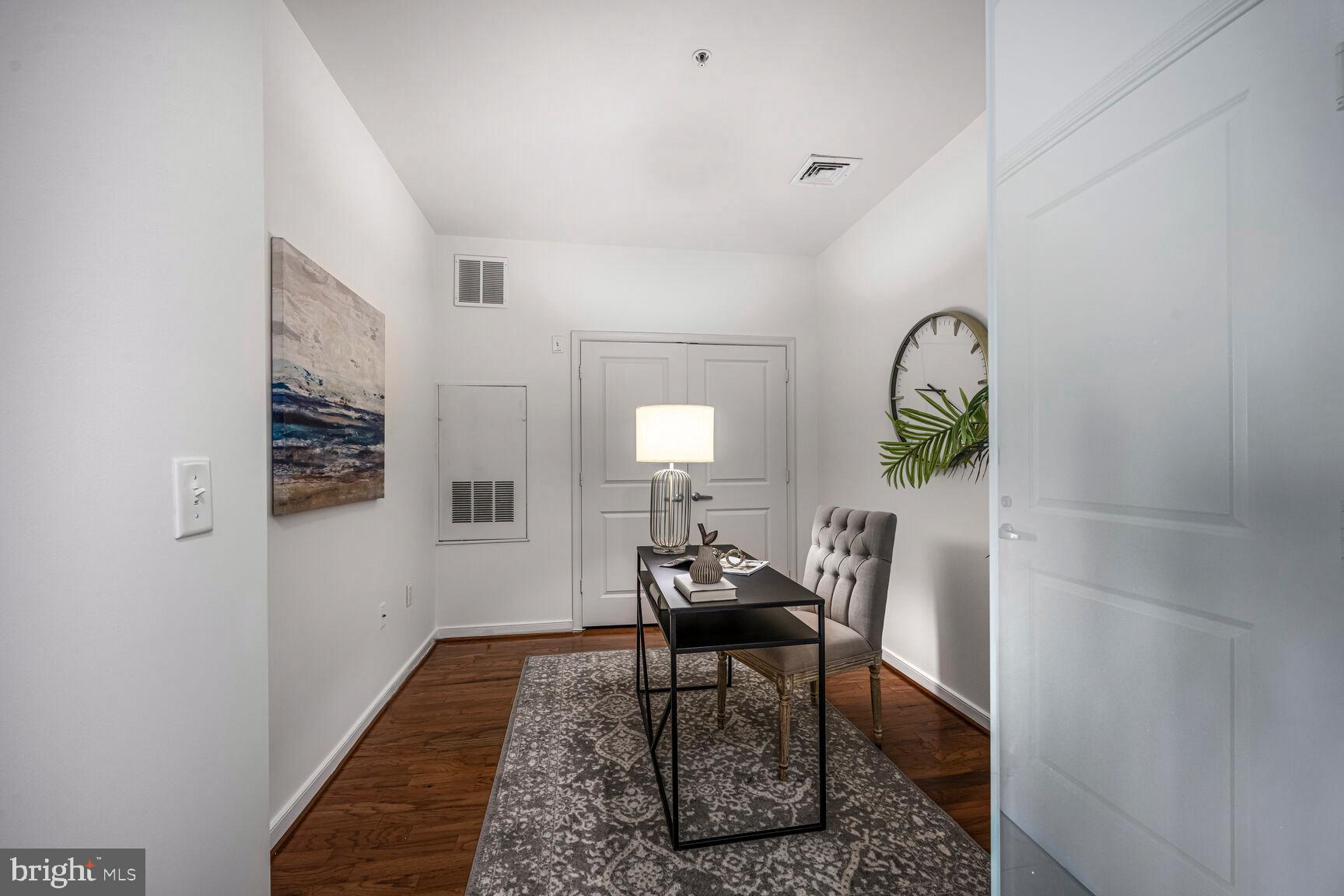 8045 AT SILVER SPRING METRO - Residential