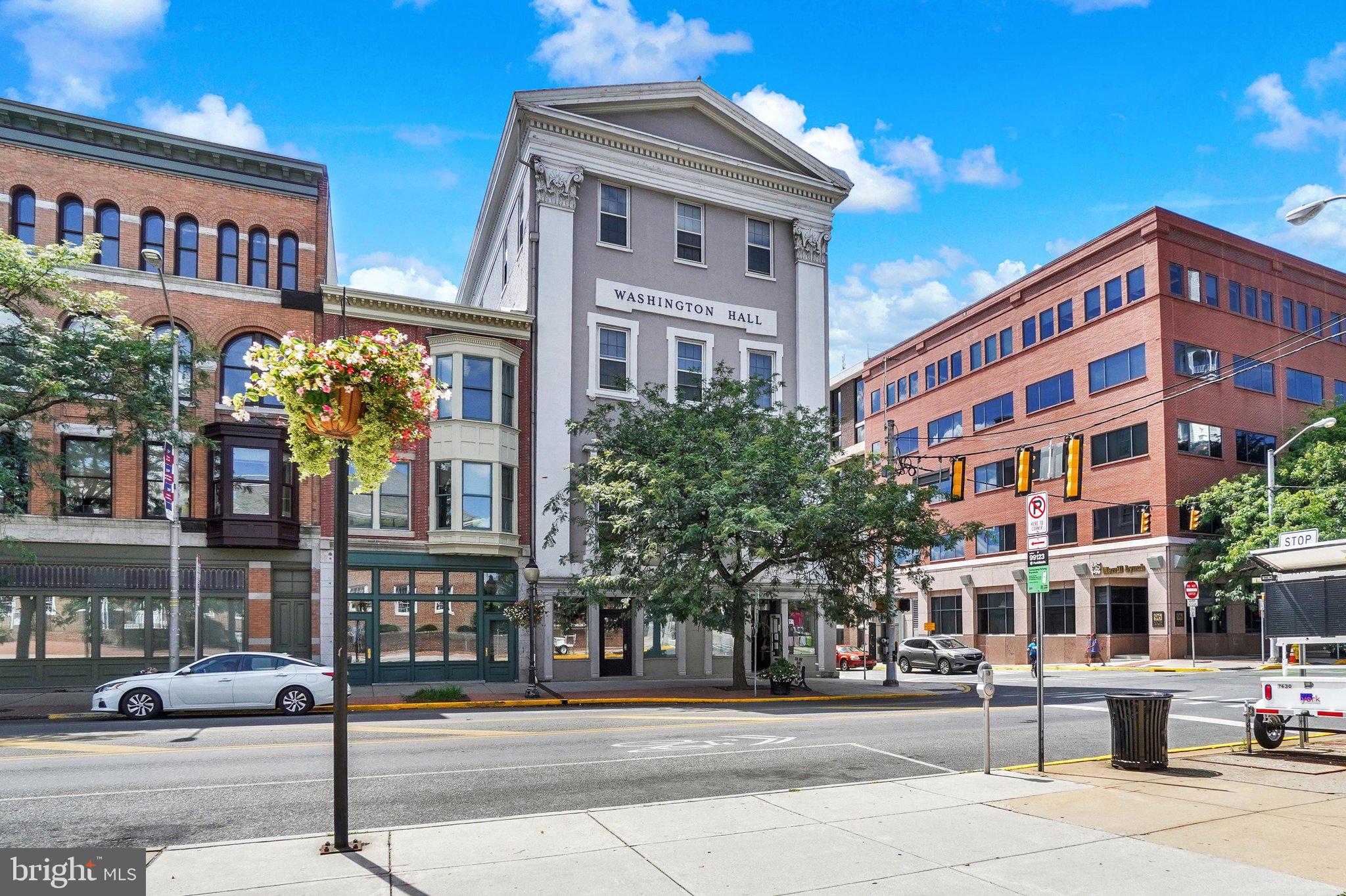 100-102 S GEORGE STREET
