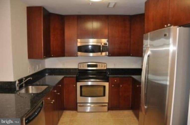 155 POTOMAC PASSAGE 502